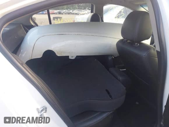 2015 Chevrolet Cruze LT z VIN 1G1PE5SB0F7290972, wystawiony jako IAAI lot #43078116 z przebiegiem Nie podano mil oraz . Historia ofert i sprzedaży dostępna na DreamBid. Obrazek 8.