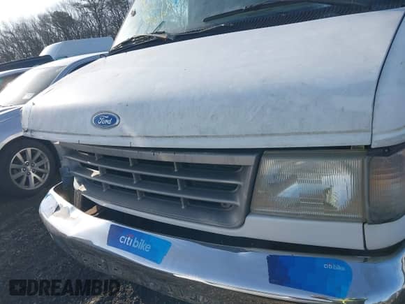 1996 Ford Econoline Cargo z VIN 1FBHE31H5THA92548, wystawiony jako IAAI lot #41948265 z przebiegiem Nie podano mil oraz . Historia ofert i sprzedaży dostępna na DreamBid. Obrazek 10.