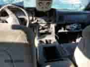 2003 Chevrolet Silverado 2500HD LS z VIN 1GCHK29173E207917, wystawiony jako Copart lot #84010135 z przebiegiem Nie podano mil oraz Szkoda całkowita • Salvage title. Historia ofert i sprzedaży dostępna na DreamBid. Obrazek 8.