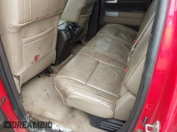 2008 Toyota Tundra Limited с VIN 5TBBV58108S516266, выставлен на аукционе IAAI как лот 41596649 с пробегом 324 609 миль миль и . История ставок и продаж доступна на DreamBid. Изображение 8.