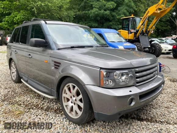 2007 Land Rover Range Rover Sport HSE z VIN SALSK25487A988846, wystawiony jako Copart lot #51582435 z przebiegiem 148 178 mil mil oraz Czysty tytuł • Clean title. Historia ofert i sprzedaży dostępna na DreamBid. Obrazek 1.