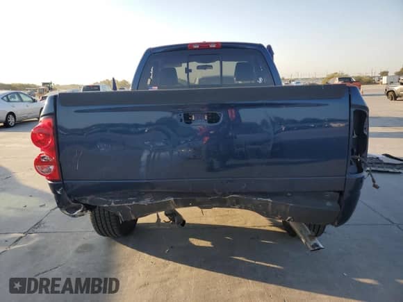 2007 Dodge 1500 SLT z VIN 1D7HA16217J621868, wystawiony jako Copart lot #75705114 z przebiegiem 155 492 mil mil oraz Szkoda całkowita • Salvage title. Historia ofert i sprzedaży dostępna na DreamBid. Obrazek 6.