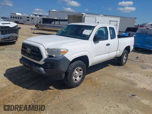 2016 Toyota Tacoma SR with VIN 5TFRX5GN1GX068939, listed as a IAAI auction lot 43146778 with 241,247 mi miles and . Bid and sale history available at DreamBid. Image 2.