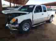 2005 GMC Sierra 1500 SLE с VIN 1GTEC19T55Z305299, выставлен на аукционе IAAI как лот 42211248 с пробегом 154 222 миль миль и . История ставок и продаж доступна на DreamBid. Изображение 17.