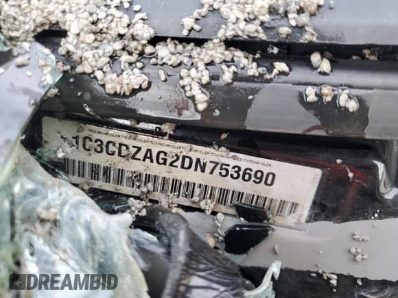 2013 Dodge Avenger SE V6 z VIN 1C3CDZAG2DN753690, wystawiony jako Copart lot #83856645 z przebiegiem Nie podano mil oraz Szkoda całkowita • Salvage title. Historia ofert i sprzedaży dostępna na DreamBid. Obrazek 13.