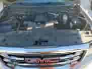 2018 GMC Sierra 1500 SLT z VIN 3GTP1NEC2JG312698, wystawiony jako Copart lot #82248715 z przebiegiem 296 885 mil mil oraz Czysty tytuł • Clean title. Historia ofert i sprzedaży dostępna na DreamBid. Obrazek 11.