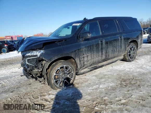2022 Chevrolet Suburban RST с VIN 1GNSKEKL1NR224699, выставлен на аукционе Copart как лот 88583605 с пробегом 82 849 миль миль и Списание • Salvage title. История ставок и продаж доступна на DreamBid. Изображение 1.