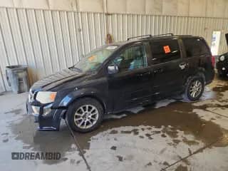 2011 Dodge Grand Caravan R/T с VIN 2D4RN7DG2BR710683, выставлен на аукционе Copart как лот 70490615 с пробегом Не указан миль и На запчасти • Non repairable. История ставок и продаж доступна на DreamBid. Изображение 1.