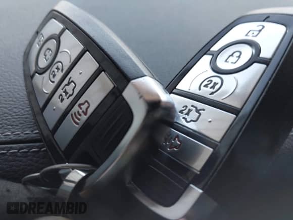 2022 Ford Mustang GT с VIN 1FA6P8CF2N5149918, выставлен на аукционе IAAI как лот 43348227 с пробегом 27 992 миль миль и . История ставок и продаж доступна на DreamBid. Изображение 11.