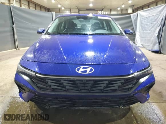 2024 Hyundai Elantra Limited z VIN KMHLP4DG6RU733890, wystawiony jako Copart lot #89892325 z przebiegiem 44 503 mil mil oraz Czysty tytuł • Clean title. Historia ofert i sprzedaży dostępna na DreamBid. Obrazek 5.