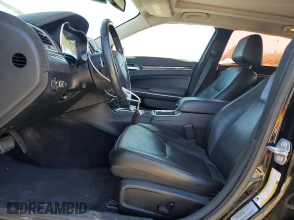 2017 Chrysler 300 C с VIN 2C3CCAET5HH521577, выставлен на аукционе Copart как лот 69266075 с пробегом 34 973 миль миль и Списание • Salvage title. История ставок и продаж доступна на DreamBid. Изображение 7.