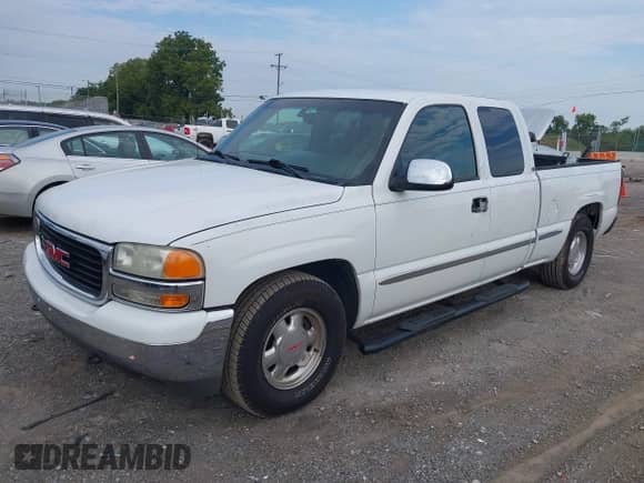 2002 GMC Sierra 1500 SLE с VIN 2GTEC19T421255726, выставлен на аукционе IAAI как лот 43039806 с пробегом 196 705 миль миль и . История ставок и продаж доступна на DreamBid. Изображение 2.