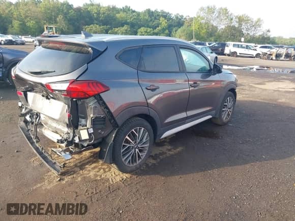 2020 Hyundai Tucson Sport with VIN KM8J3CAL9LU165821, listed as a IAAI auction lot 43141934 with 43,439 mi miles and . Bid and sale history available at DreamBid. Image 4.
