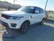 2014 Land Rover Range Rover Sport HSE z VIN SALWR2WF5EA382768, wystawiony jako IAAI lot #42919149 z przebiegiem 106 102 mil mil oraz . Historia ofert i sprzedaży dostępna na DreamBid. Obrazek 23.