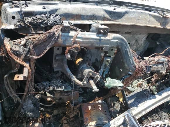 2008 Chevrolet Tahoe LTZ z VIN 1GNFK13038J215858, wystawiony jako Copart lot #68015615 z przebiegiem Nie podano mil oraz Nie do naprawy • Non repairable. Historia ofert i sprzedaży dostępna na DreamBid. Obrazek 9.