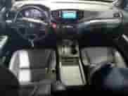 2023 Honda Passport EX-L с VIN 5FNYF8H56PB027294, выставлен на аукционе Copart как лот 54003874 с пробегом 9 929 миль миль и Списание • Salvage title. История ставок и продаж доступна на DreamBid. Изображение 8.