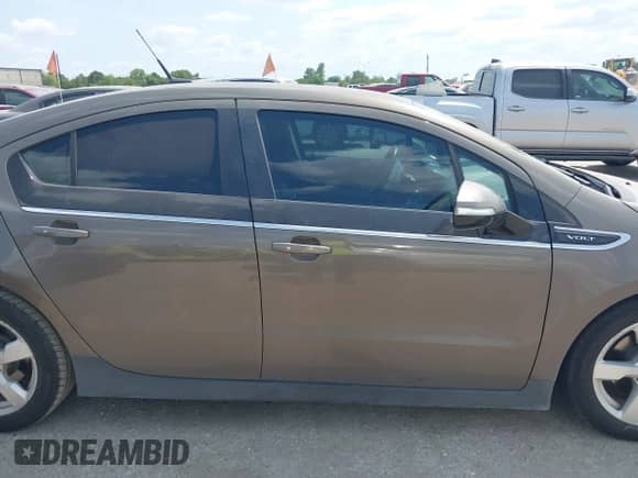 2014 Chevrolet Volt с VIN 1G1RB6E43EU150127, выставлен на аукционе IAAI как лот 43159757 с пробегом 144 441 миль миль и . История ставок и продаж доступна на DreamBid. Изображение 13.