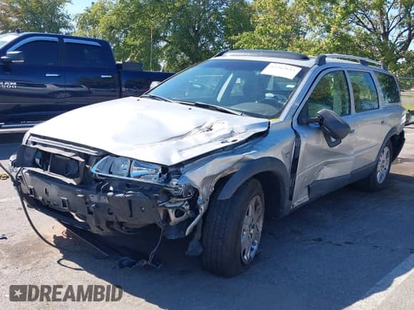 2006 Volvo XC70 with VIN YV4SZ592761218257, listed as a IAAI auction lot 43342835 with 145,316 mi miles and . Bid and sale history available at DreamBid. Image 2.