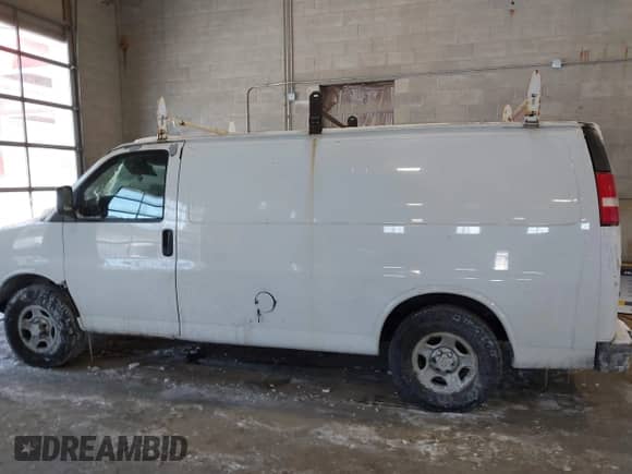2006 Chevrolet Express Cargo с VIN 1GCFG15X361199310, выставлен на аукционе IAAI как лот 41394957 с пробегом 231 515 миль миль и . История ставок и продаж доступна на DreamBid. Изображение 14.