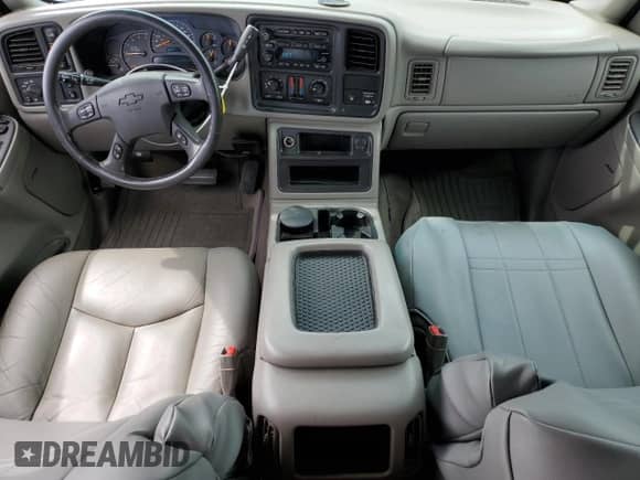 2003 Chevrolet Silverado 2500HD LT z VIN 1GCHK29183E344834, wystawiony jako Copart lot #67523835 z przebiegiem 187 456 mil mil oraz Szkoda całkowita • Salvage title. Historia ofert i sprzedaży dostępna na DreamBid. Obrazek 8.