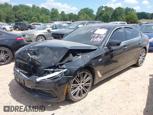 2017 BMW 5 Series 540i с VIN WBAJE5C38HG915767, выставлен на аукционе IAAI как лот 42724169 с пробегом 68 246 миль миль и . История ставок и продаж доступна на DreamBid. Изображение 17.