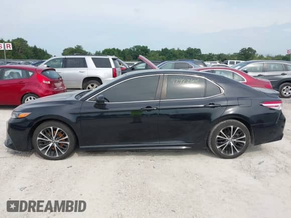 2020 Toyota Camry SE with VIN 4T1G11AK5LU373917, listed as a IAAI auction lot 42982601 with 86,125 mi miles and . Bid and sale history available at DreamBid. Image 14.