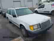 1987 Mercedes-Benz 300 с VIN WDBEB93D4HF025493, выставлен на аукционе IAAI как лот 41849239 с пробегом 343 514 миль миль и . История ставок и продаж доступна на DreamBid. Изображение 1.