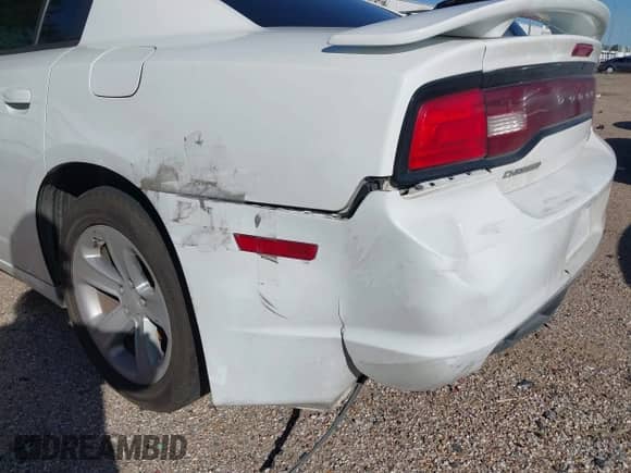 2013 Dodge Charger RT z VIN 2C3CDXCT3DH692776, wystawiony jako IAAI lot #41229156 z przebiegiem 218 727 mil mil oraz . Historia ofert i sprzedaży dostępna na DreamBid. Obrazek 6.