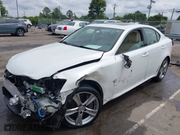 2011 Lexus IS 350 with VIN JTHBE5C25B5027770, listed as a IAAI auction lot 42357510 with 204,335 mi miles and . Bid and sale history available at DreamBid. Image 20.