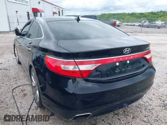 2017 Hyundai Azera Limited с VIN KMHFH4JG8HA583506, выставлен на аукционе IAAI как лот 42200722 с пробегом 88 489 миль миль и . История ставок и продаж доступна на DreamBid. Изображение 3.