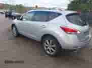2012 Nissan Murano SL z VIN JN8AZ1MW9CW226624, wystawiony jako IAAI lot #43526873 z przebiegiem 141 833 mil mil oraz . Historia ofert i sprzedaży dostępna na DreamBid. Obrazek 3.