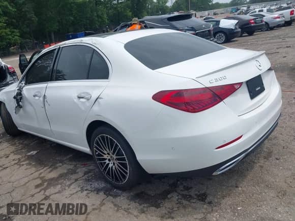 2023 Mercedes-Benz C 300 z VIN W1KAF4GB3PR089916, wystawiony jako IAAI lot #42286260 z przebiegiem 34 050 mil mil oraz . Historia ofert i sprzedaży dostępna na DreamBid. Obrazek 3.