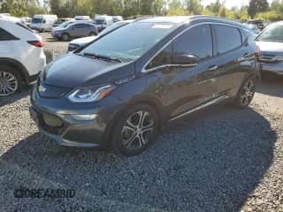 2017 Chevrolet Bolt EV Premier с VIN 1G1FX6S02H4190855, выставлен на аукционе Copart как лот 82077975 с пробегом 55 149 миль миль и Списание • Salvage title. История ставок и продаж доступна на DreamBid. Изображение 1.