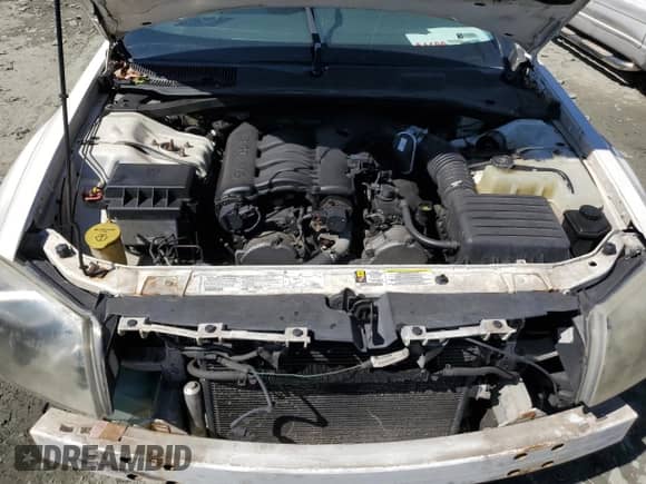 2007 Dodge Magnum with VIN 2D4FV47V47H735075, listed as a Copart auction lot 48998215 with 212,036 mi miles and Salvage title. Bid and sale history available at DreamBid. Image 11.