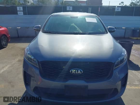 2020 Kia Sorento LX с VIN 5XYPG4A3XLG656974, выставлен на аукционе IAAI как лот 42232165 с пробегом 115 624 миль миль и . История ставок и продаж доступна на DreamBid. Изображение 12.