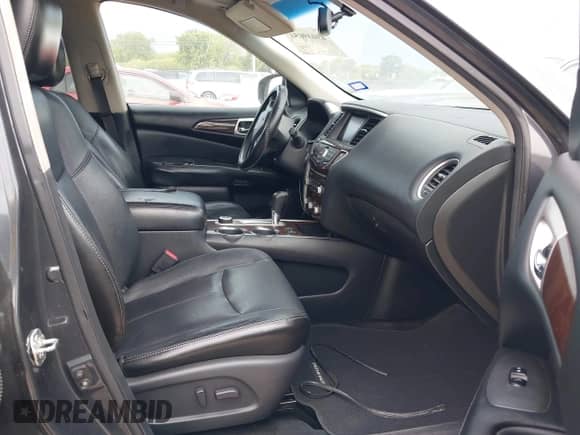 2013 Nissan Pathfinder SV z VIN 5N1AR2MM5DC640210, wystawiony jako IAAI lot #43039050 z przebiegiem 122 971 mil mil oraz . Historia ofert i sprzedaży dostępna na DreamBid. Obrazek 5.