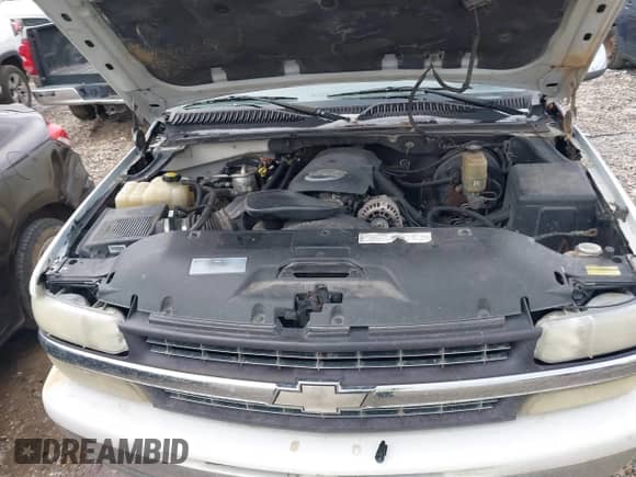 2001 Chevrolet Suburban LS z VIN 1GNFK16TX1J171899, wystawiony jako IAAI lot #41394260 z przebiegiem 263 120 mil mil oraz . Historia ofert i sprzedaży dostępna na DreamBid. Obrazek 10.