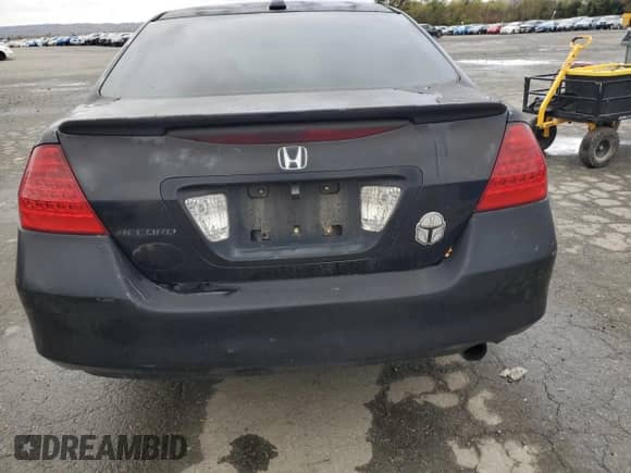 2006 Honda Accord EX with VIN 1HGCM56786A002697, listed as a Copart auction lot 87218115 with 177,677 mi miles and Salvage title. Bid and sale history available at DreamBid. Image 6.