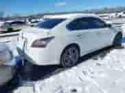 2013 Nissan Maxima S z VIN 1N4AA5AP0DC821281, wystawiony jako IAAI lot #41380825 z przebiegiem 82 693 mil mil oraz . Historia ofert i sprzedaży dostępna na DreamBid. Obrazek 4.