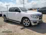 2021 Ram 1500 Big Horn z VIN 1C6SRFFT0MN807203, wystawiony jako Copart lot #85558825 z przebiegiem 161 328 mil mil oraz Czysty tytuł • Clean title. Historia ofert i sprzedaży dostępna na DreamBid. Obrazek 4.