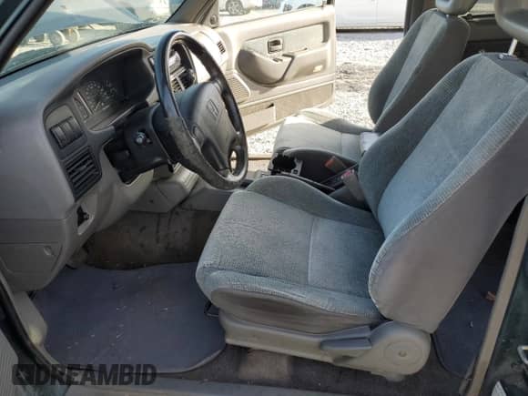 1995 Honda Passport LX с VIN 4S6CM58V5S4429972, выставлен на аукционе Copart как лот 84513174 с пробегом 129 872 миль миль и Списание • Salvage title. История ставок и продаж доступна на DreamBid. Изображение 7.