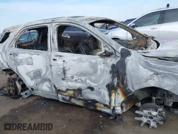 2024 Chevrolet Equinox LS z VIN 3GNAXHEG9RL346592, wystawiony jako IAAI lot #41706447 z przebiegiem Nie podano mil oraz . Historia ofert i sprzedaży dostępna na DreamBid. Obrazek 12.