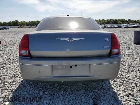 2007 Chrysler 300 Touring с VIN 2C3KA53G07H795220, выставлен на аукционе Copart как лот 54414055 с пробегом Не указан миль и Списание • Salvage title. История ставок и продаж доступна на DreamBid. Изображение 6.