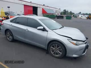 2017 Toyota Camry XLE z VIN 4T1BF1FKXHU754853, wystawiony jako IAAI lot #43148632 z przebiegiem 114 900 mil mil oraz . Historia ofert i sprzedaży dostępna na DreamBid. Obrazek 1.