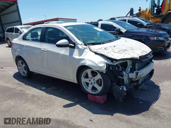 2016 Chevrolet Sonic LTZ с VIN 1G1JE5SB4G4145863, выставлен на аукционе IAAI как лот 42617124 с пробегом 69 418 миль миль и . История ставок и продаж доступна на DreamBid. Изображение 1.