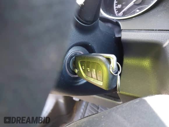 2019 Toyota Camry SE z VIN 4T1B11HK3KU833090, wystawiony jako IAAI lot #43218485 z przebiegiem 78 653 mil mil oraz . Historia ofert i sprzedaży dostępna na DreamBid. Obrazek 11.