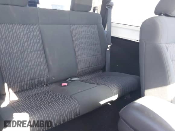 2012 Jeep Wrangler Sahara z VIN 1C4GJWBGXCL104006, wystawiony jako IAAI lot #41470054 z przebiegiem 148 472 mil mil oraz . Historia ofert i sprzedaży dostępna na DreamBid. Obrazek 8.