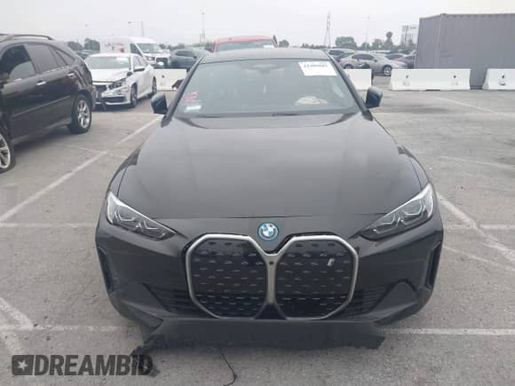 2023 BMW i4 eDrive35 with VIN WBY43AW04PFP93864, listed as a IAAI auction lot 42409885 with 19,758 mi miles and . Bid and sale history available at DreamBid. Image 12.