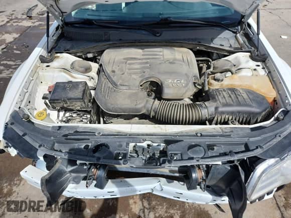 2016 Chrysler 300 Anniversary Edition с VIN 2C3CCARG8GH217008, выставлен на аукционе Copart как лот 81043925 с пробегом 86 257 миль миль и Списание • Salvage title. История ставок и продаж доступна на DreamBid. Изображение 11.