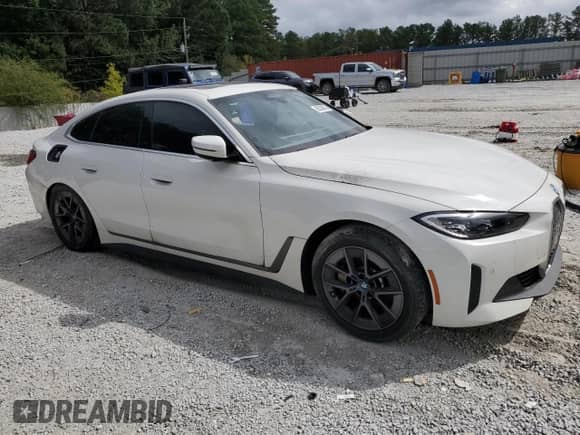 2024 BMW i4 eDrive35 с VIN WBY43AW0XRFR52034, выставлен на аукционе Copart как лот 85535075 с пробегом Не указан миль и Чистый • Clean title. История ставок и продаж доступна на DreamBid. Изображение 4.